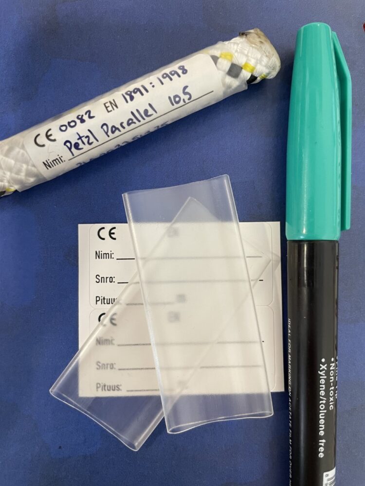 Köyden merkintä - 12 kpl pakkaus + kynä